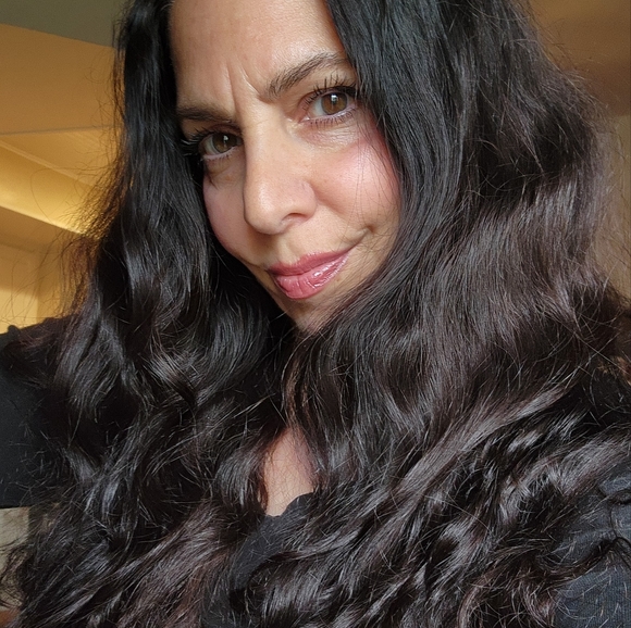 Meet your Posher, Sherry - Picture 2 of 2